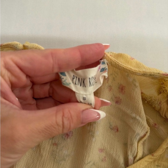 Pink Rose Women’s Floral Yellow Top, Small - Picture 11 of 12